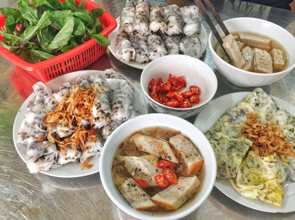 Banh cuon - A traditional Vietnamese dish
