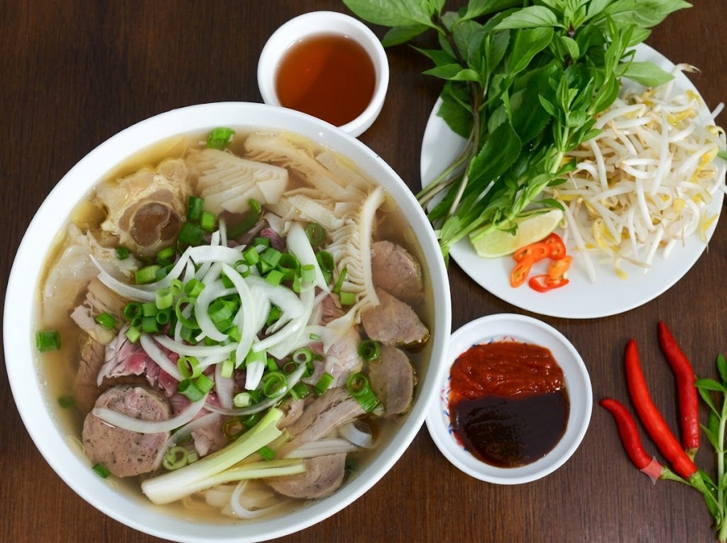 Beef Pho ( Phở Bò ) - Vietnamese Cuisine